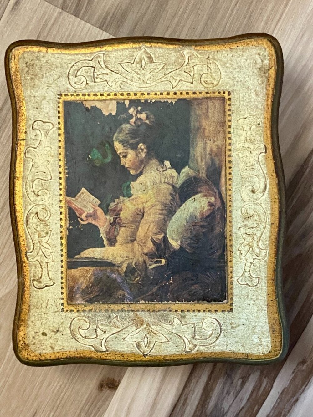 Mele Fragonard Young Girl Reading Jewelry Box Japan Vintage MCM Velvet Lined
